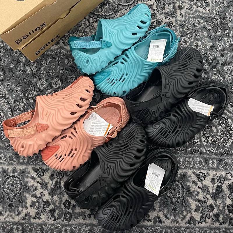 https://primpallets.com/product/crocs-sandals-pallet/ crocs sandals pallet